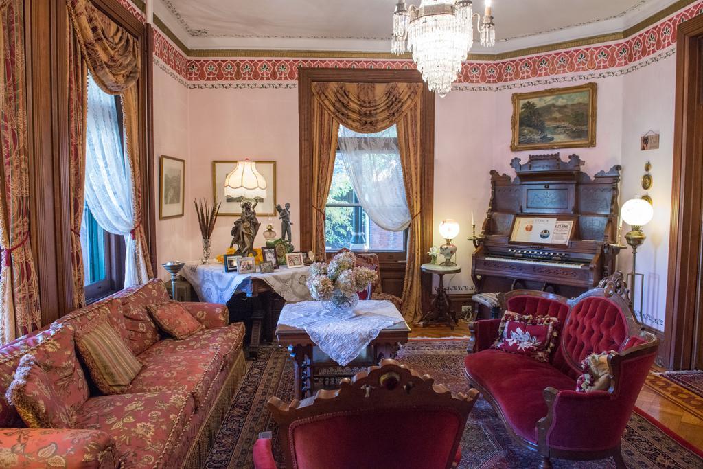 Bed & Breakfast The Gables Bed And Breakfast Philadelphia Philadelphia