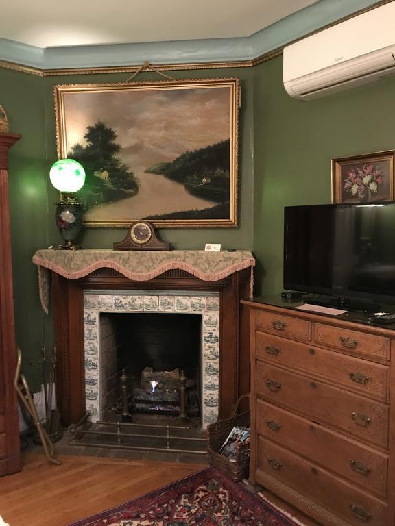 The Gables Bed And Breakfast Philadelphia Bed & Breakfast