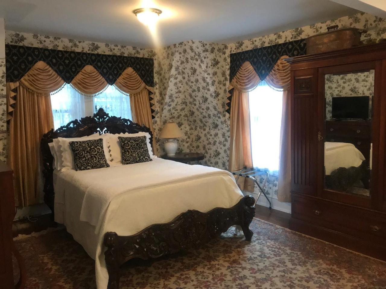 The Gables 3*
