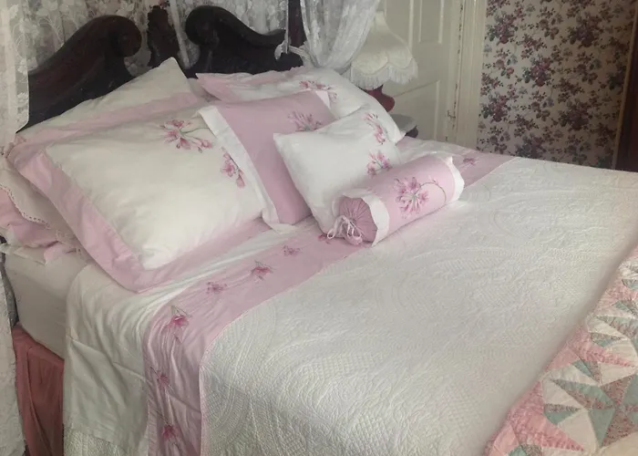 The Gables Bed And Breakfast Philadelphia